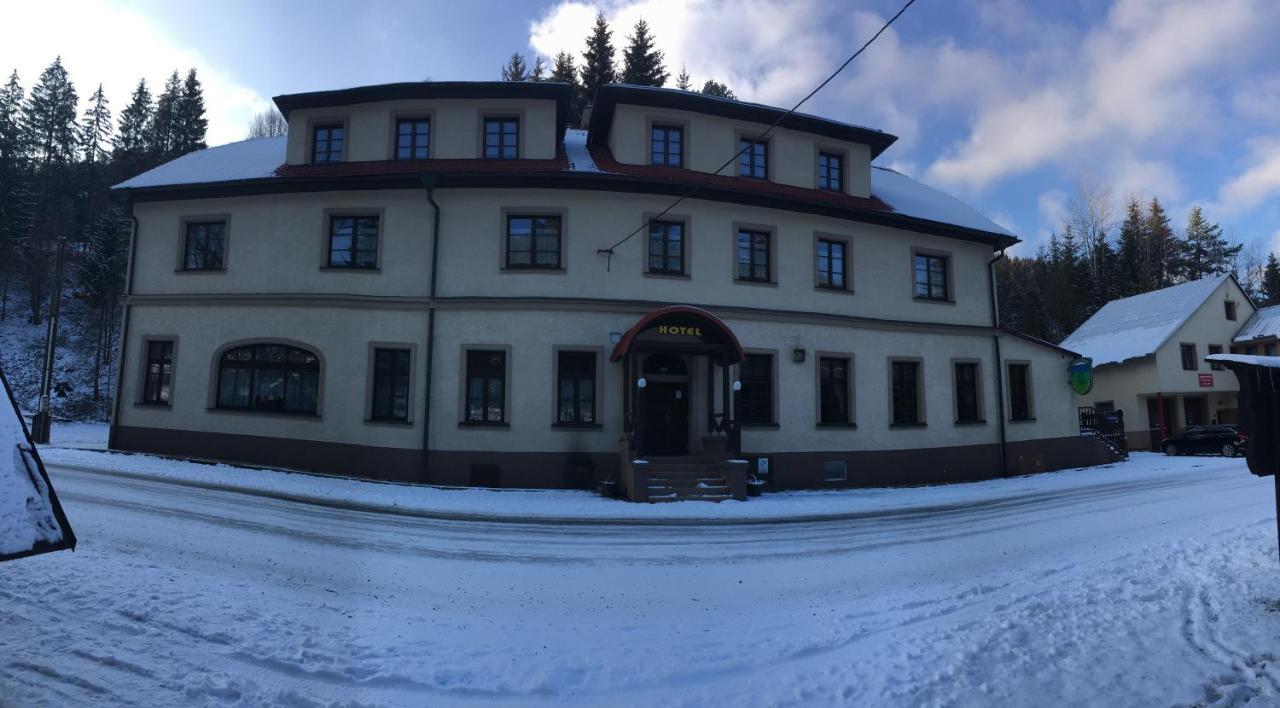 Hotel Salajka Horni Lomna Luaran gambar